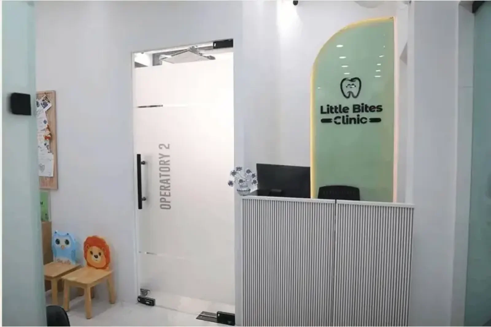 Reception area at Little Bites Dental Clinic, Sector 29 Faridabad, where senior patients are seen for geriatric dental care